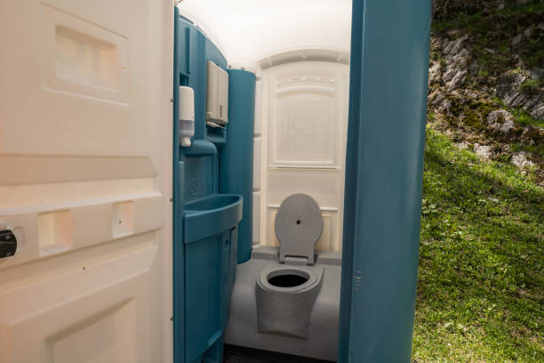 Best Luxury portable toilet rental  in Aldan, PA